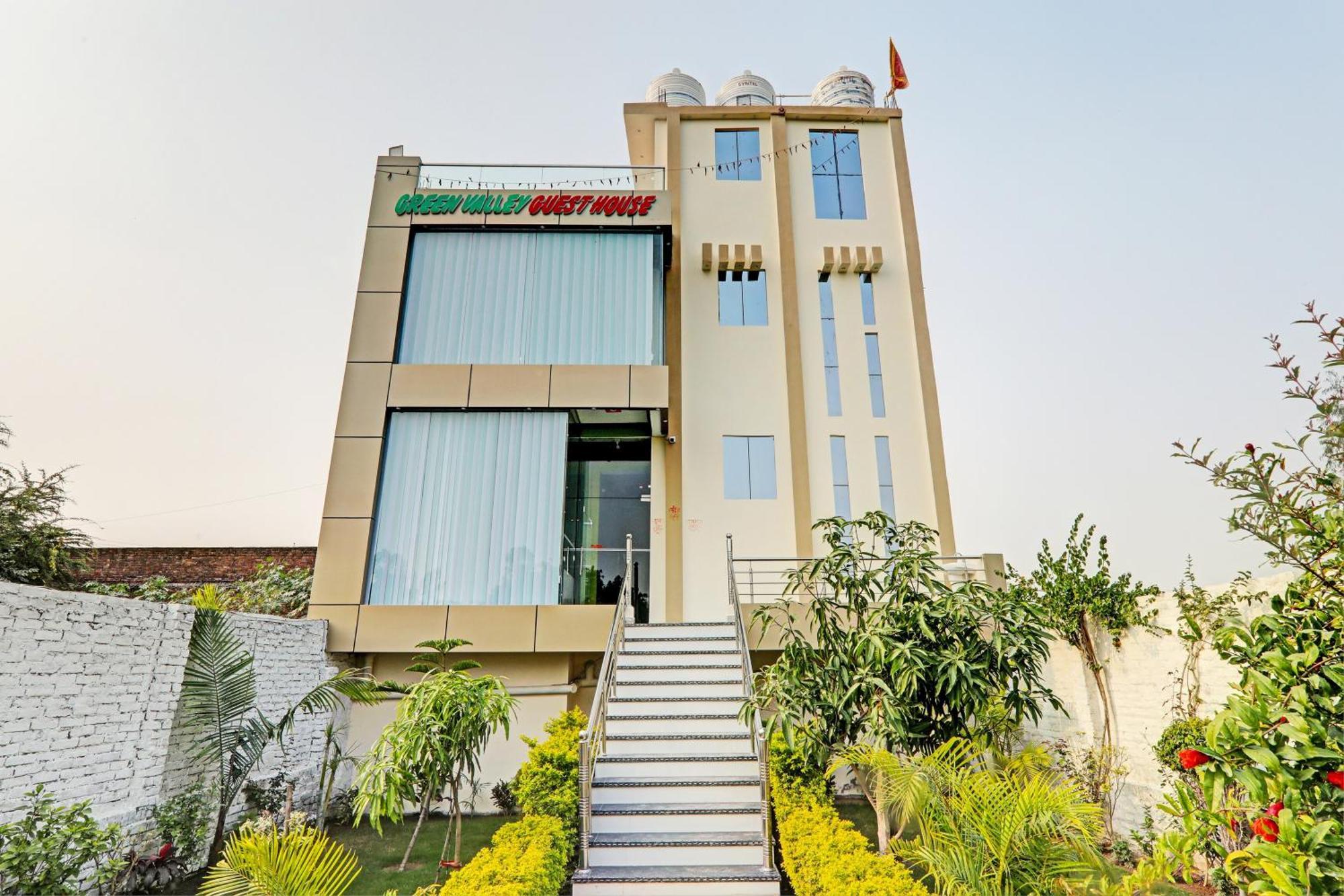 Oyo Green Valley Guest House Sultānpur Eksteriør bilde